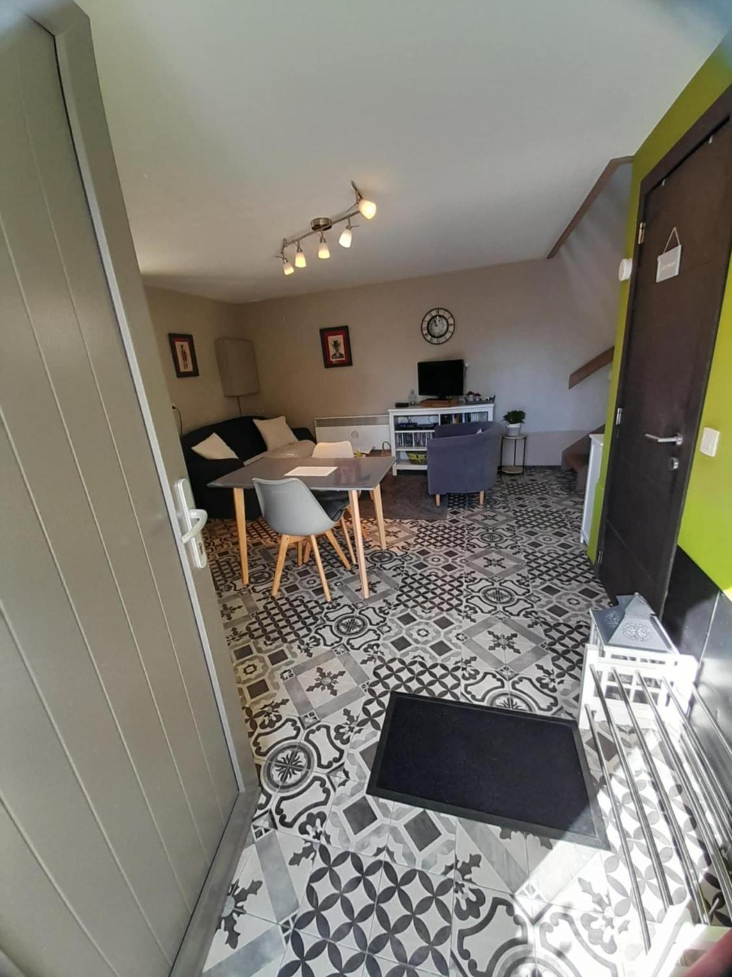 Le Cerf Volant Villa Libin Екстериор снимка
